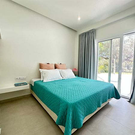 Splash Suites With Private Pools 니키아나 외부 사진